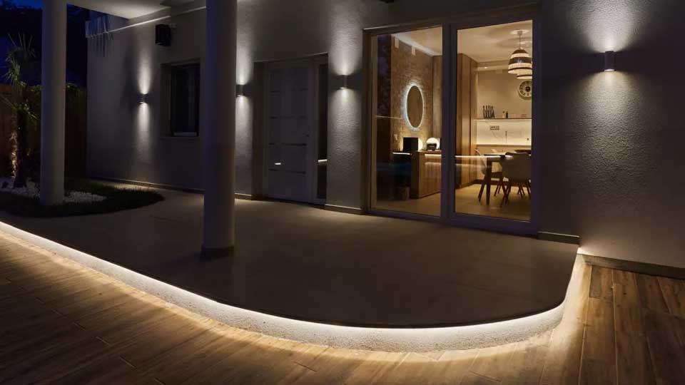 iO MiniO Flex-Optic by Cooper Lighting Solutions